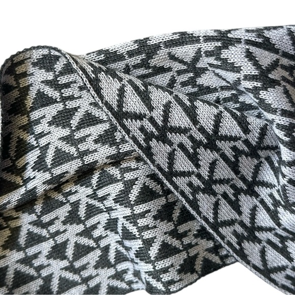 Michael Kors MK Logo Knit Scarf Black Gray Acrylic Monogram Wrap NWT - Picture 2 of 3
